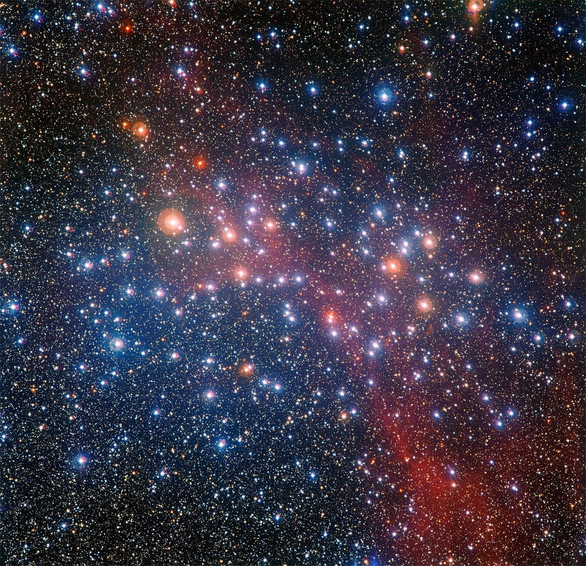 NGC 3532, known as the Wishing Well Cluster, is an open star cluster located in the constellation Carina.